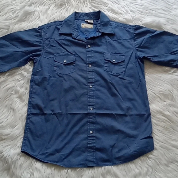 Boys western Blue buttón t-shirt size Xl - Picture 1 of 7
